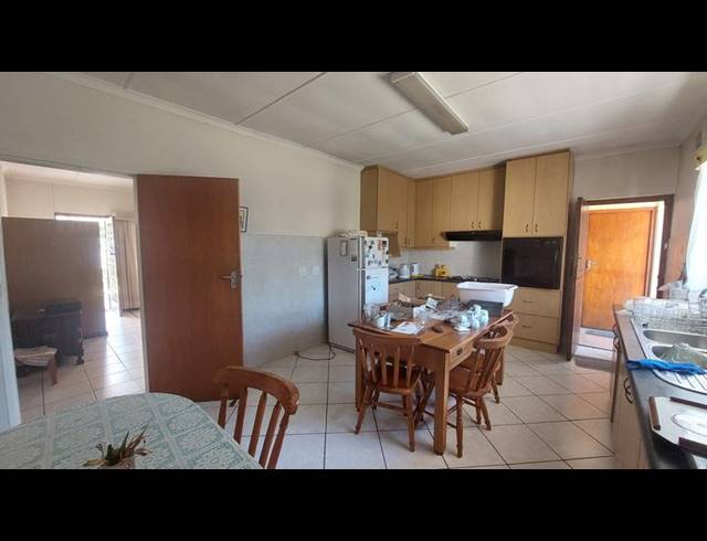 3 BEDROOM PROPERTY TO RENT IN CHRISMAR